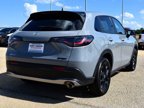 Used 2024 Honda HR-V Sport image 3