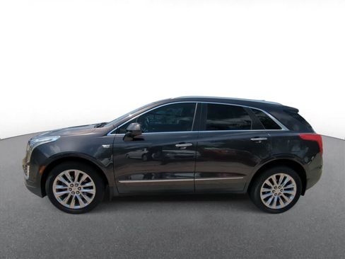 Used 2017 Cadillac XT5 Platinum w/ Driver Assist Package AWD/4WD image 5