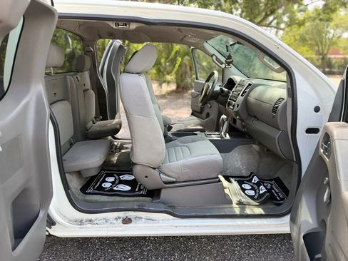 Used 2016 Nissan Frontier S RWD image 5