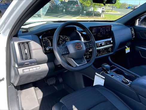 New 2026 Nissan Pathfinder Rock Creek image 8