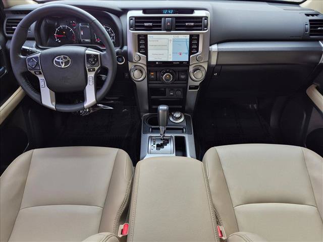 Used 2023 Toyota 4Runner SR5 Premium w/ Moonroof Package AWD/4WD image 17