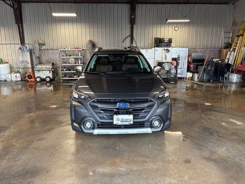 Used 2025 Subaru Outback Touring XT w/ Popular Package #2 AWD/4WD image 2