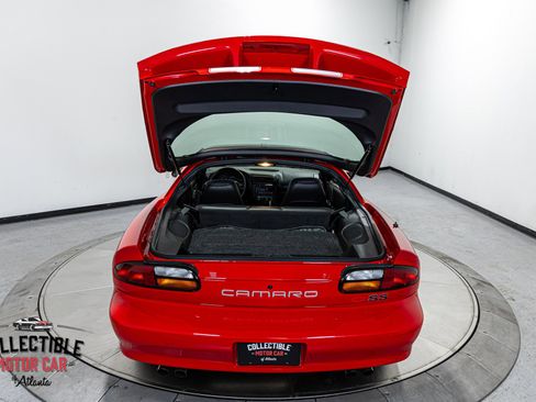 Used 2002 Chevrolet Camaro Z28 w/ SS Performance/Appearance Pkg image 99