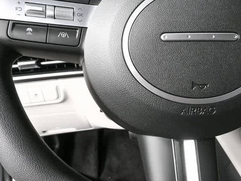 New 2026 Hyundai Tucson SEL image 18