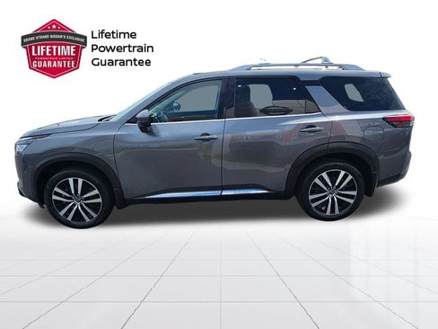 Certified 2023 Nissan Pathfinder Platinum w/ Cargo Package AWD/4WD image 2
