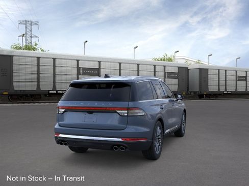 New 2026 Lincoln Aviator 2WD image 8
