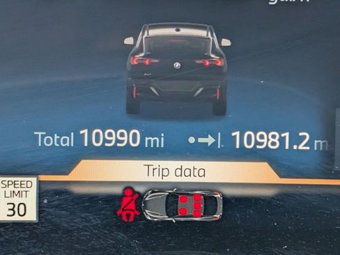 Certified 2025 BMW X2 xDrive28i image 23