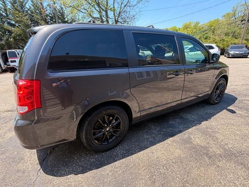 Used 2019 Dodge Grand Caravan GT FWD image 9