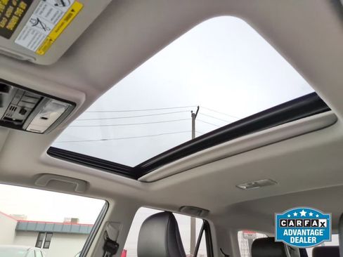 Used 2022 Toyota 4Runner SR5 Premium w/ Moonroof Package AWD/4WD image 22