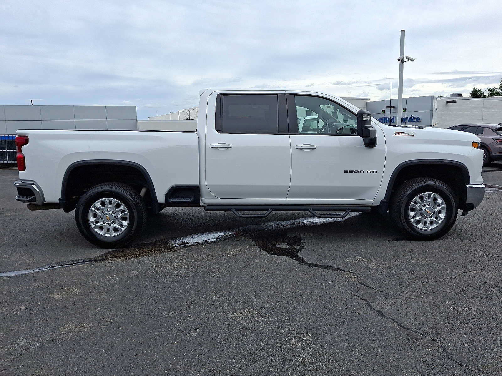 Used 2024 Chevrolet Silverado 2500 LT w/ Convenience Package AWD/4WD image 7