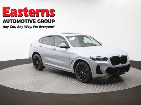 Used 2023 BMW X4 xDrive30i w/ M Sport Package AWD/4WD image 51