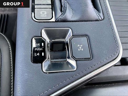 Certified 2024 Lexus GX 550 w/ Accessory Package (31) AWD/4WD image 32