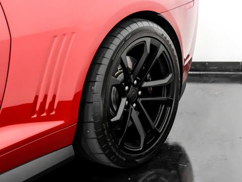 Used 2014 Chevrolet Camaro ZL1 RWD image 48
