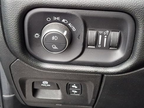 Used 2022 RAM 1500 Laramie AWD/4WD image 22