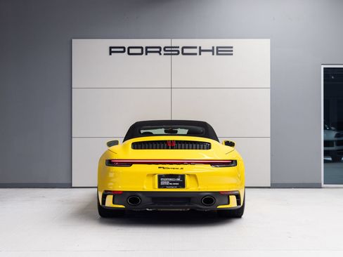 Certified 2022 Porsche 911 Carrera S RWD image 6