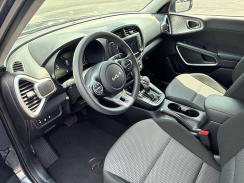 Used 2024 Kia Soul LX w/ Option Group 015 FWD image 23