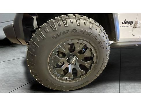 Used 2020 Jeep Gladiator Sport w/ Quick Order Package 24S image 18