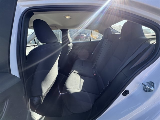 Used 2025 Toyota Corolla LE FWD image 11