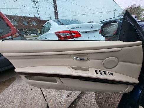 Used 2013 BMW 328i Convertible RWD image 10