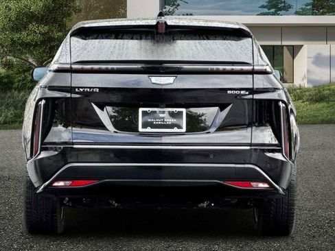 New 2026 Cadillac Lyriq Premium Luxury AWD/4WD image 5