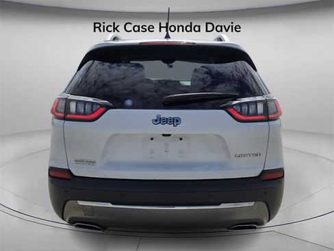 Used 2019 Jeep Cherokee Limited image 6