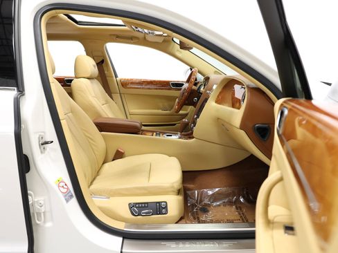 Used 2012 Bentley Flying Spur Flying Spur AWD/4WD image 92