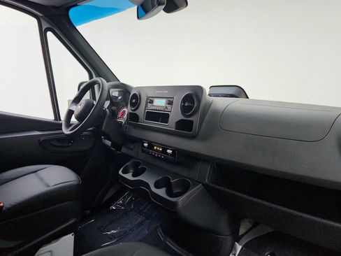 New 2025 Mercedes-Benz Sprinter 2500 image 24
