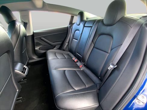 Used 2021 Tesla Model 3 Standard Range Plus RWD image 19