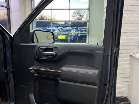 Used 2021 Chevrolet Silverado 1500 LT w/ Convenience Package II image 13