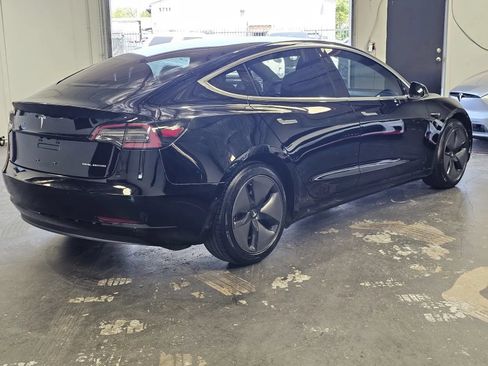Used 2018 Tesla Model 3 Long Range AWD/4WD image 4