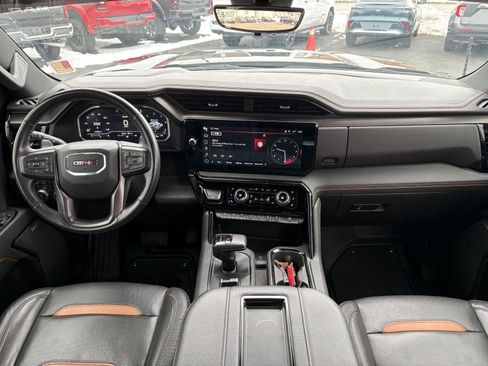 Used 2022 GMC Sierra 1500 AT4 w/ AT4 Premium Package image 12