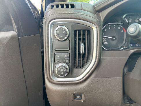 Used 2019 GMC Sierra 1500 SLT image 27