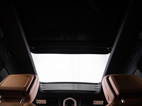 Certified 2021 Porsche Macan S AWD/4WD image 30