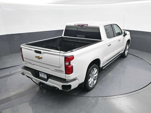 Used 2024 Chevrolet Silverado 1500 High Country image 33