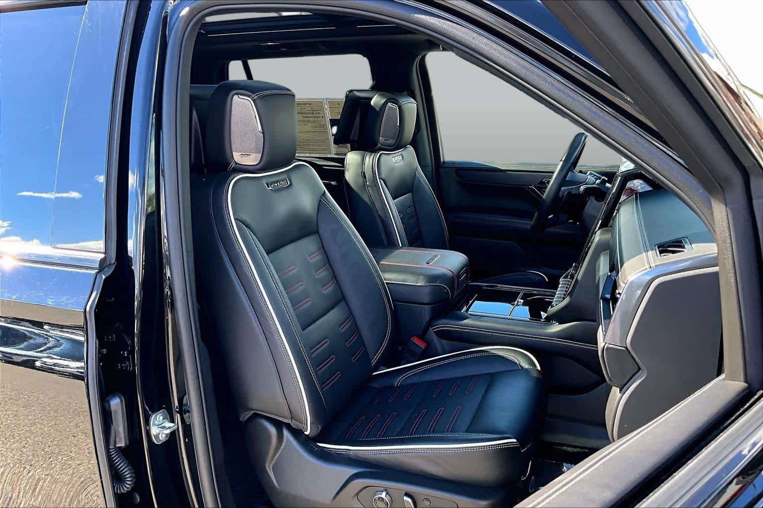 Used 2025 GMC Yukon AT4 Ultimate w/ LPO, Floor Liner Package AWD/4WD image 8