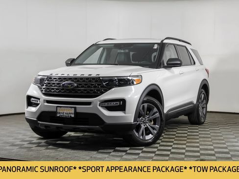 Used 2023 Ford Explorer XLT w/ Equipment Group 202A AWD/4WD image 2