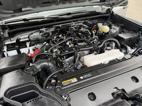Certified 2025 Toyota 4Runner SR5 RWD image 23