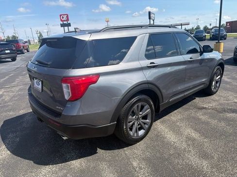 Used 2023 Ford Explorer XLT w/ Equipment Group 202A AWD/4WD image 5