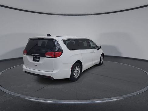 New 2027 Chrysler Pacifica LX FWD image 14