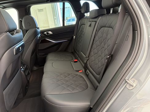 Used 2026 BMW X5 xDrive40i AWD/4WD image 23