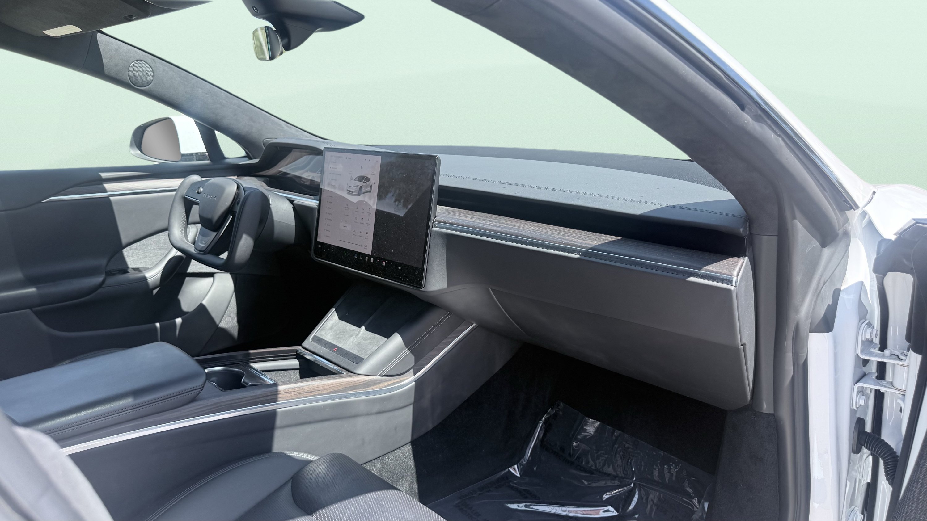 Used 2023 Tesla Model S AWD/4WD image 39