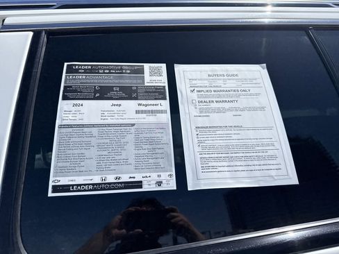 Used 2024 Jeep Wagoneer L Series II w/ Flexible Seating Group image 28