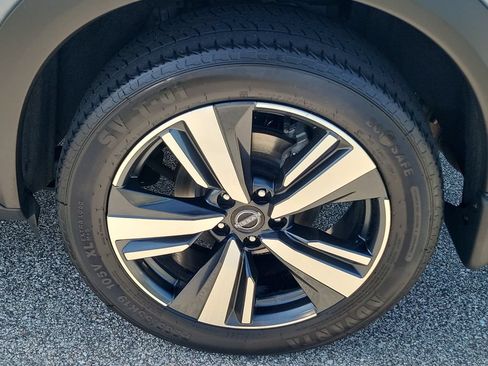 Used 2022 Nissan Rogue SL FWD image 7