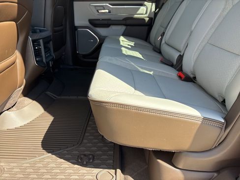 New 2026 RAM 1500 Laramie AWD/4WD image 19