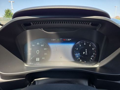 Used 2022 Volvo XC40 T4 Momentum FWD image 29