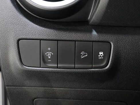 Used 2023 Hyundai Kona SEL AWD/4WD image 19