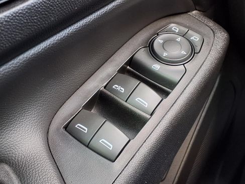 Used 2020 Chevrolet Equinox Premier FWD image 23