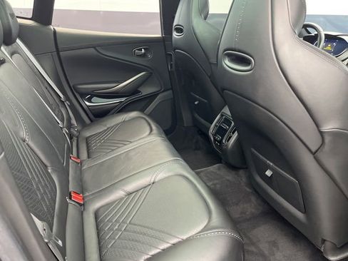 Used 2021 Aston Martin DBX image 13