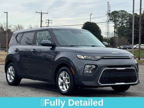 Used 2022 Kia Soul LX w/ Technology Package image 11