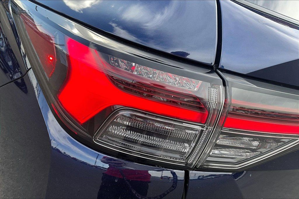 Used 2025 Mitsubishi Outlander SE AWD/4WD image 30